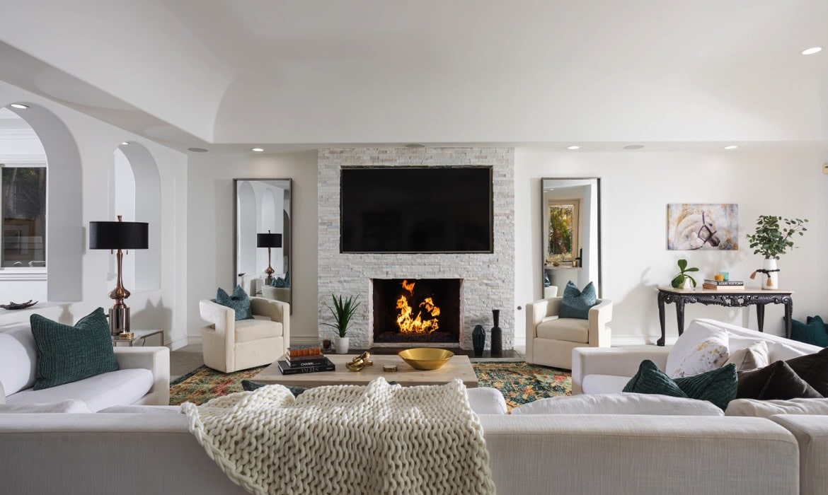 Brad-Feldman-Group-Top-Dana-Point-Real-Estate-44-Ritz-Cove-Dr-Web-04-Family-Room-with-Fireplace