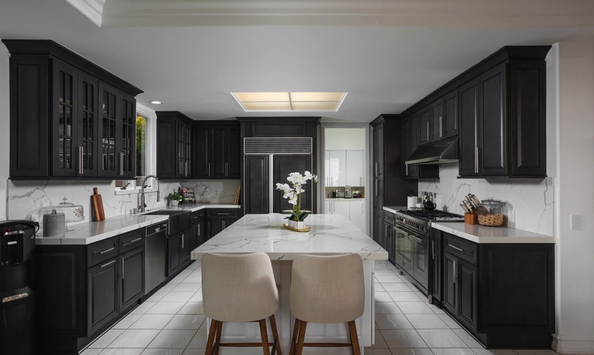 Brad-Feldman-Group-Top-Dana-Point-Real-Estate-44-Ritz-Cove-Dr-Web-07-fully-updated-Kitchen-with-new-appliances-and-finishes-throughout