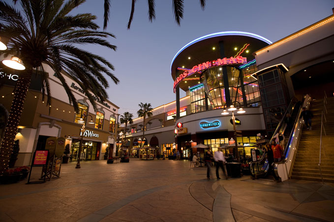 Metro Pointe costa mesa shopping