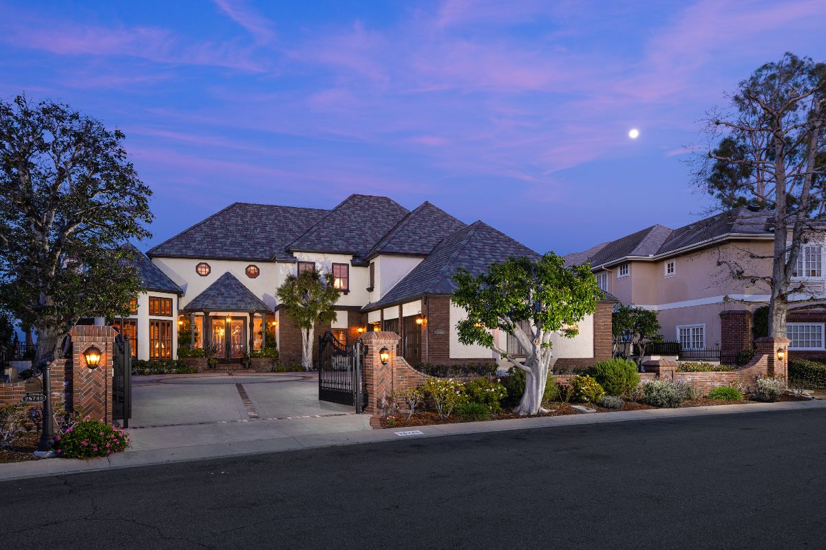 Brad Feldman Group Top Laguna Hills Realtor 25745 Highplains Ter web 01