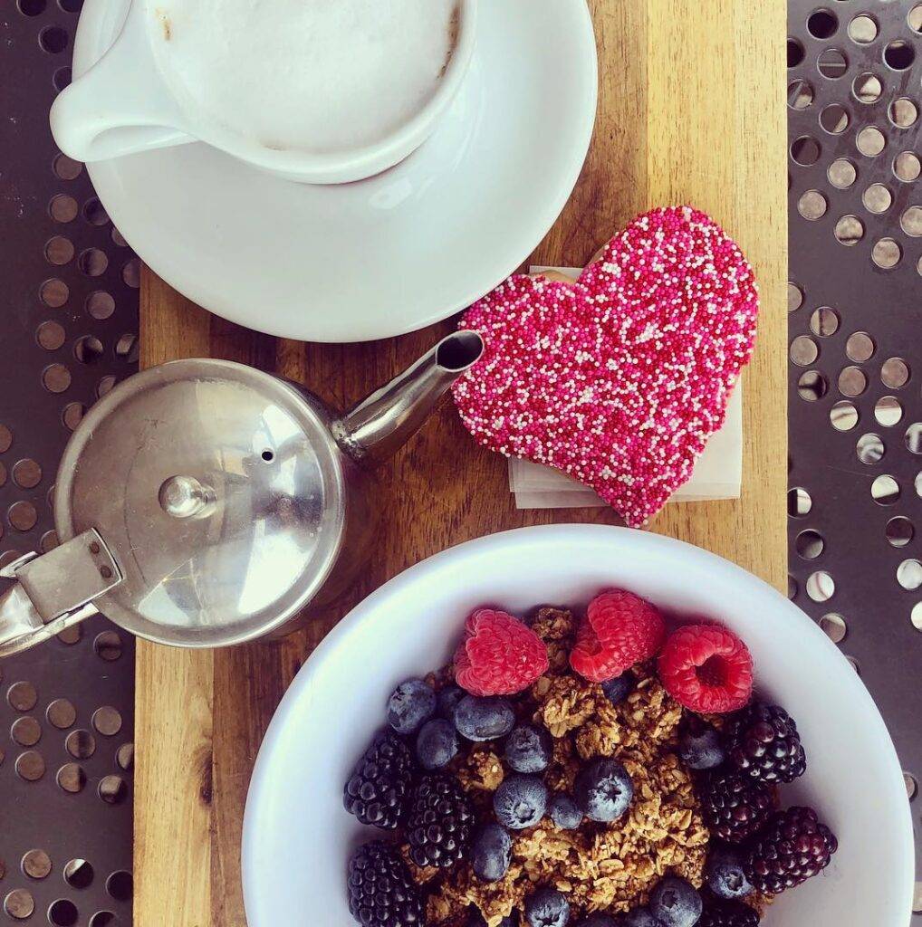 Lola’s Cafe featured image