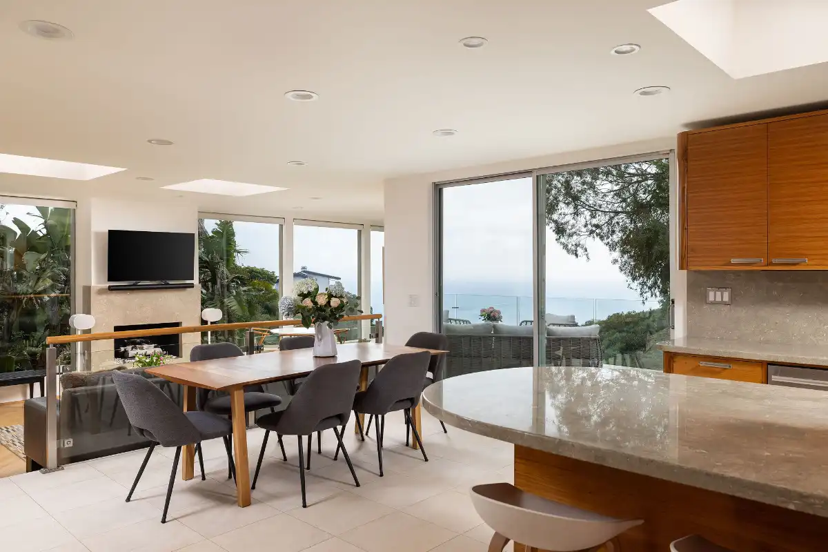 Brad Feldman Group Top Laguna Beach Realtor 865 Balboa Ave web 07