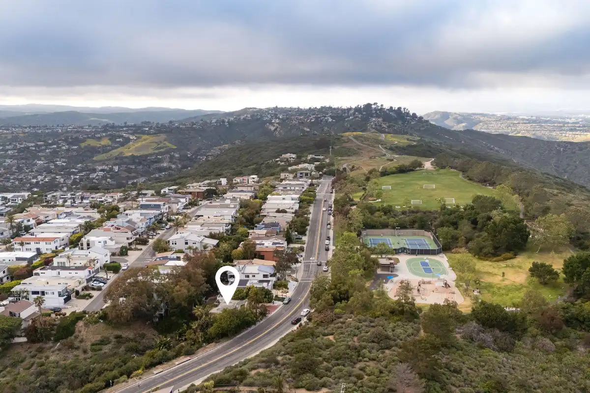 Brad Feldman Group Top Laguna Beach Realtor 865 Balboa Ave web 27