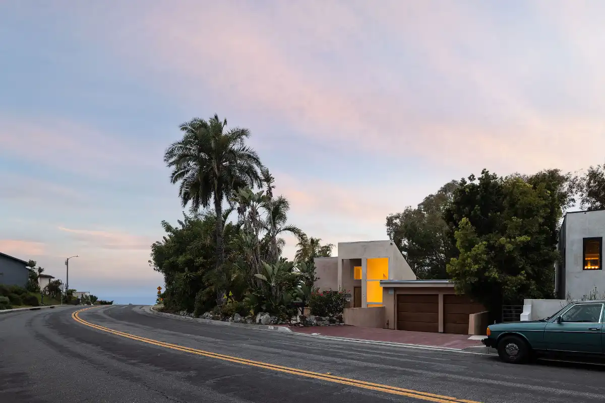 Brad Feldman Group Top Laguna Beach Realtor 865 Balboa Ave web 31