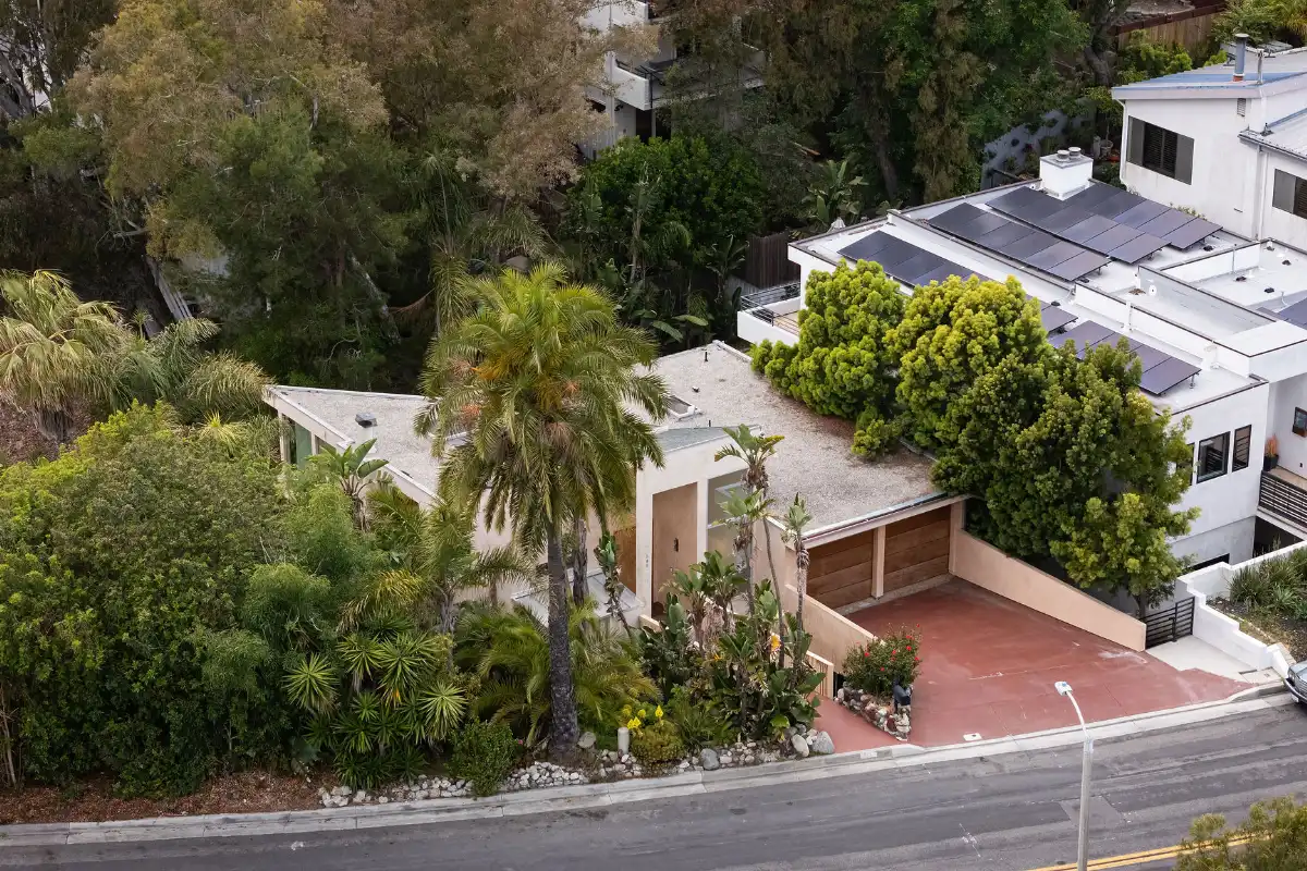 Brad Feldman Group Top Laguna Beach Realtor 865 Balboa Ave web 32
