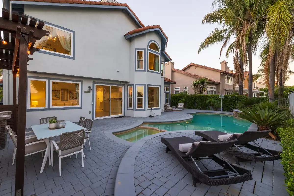 Brad Feldman Group Top Laguna Hills Realtor 27096 Ironwood Dr web 23