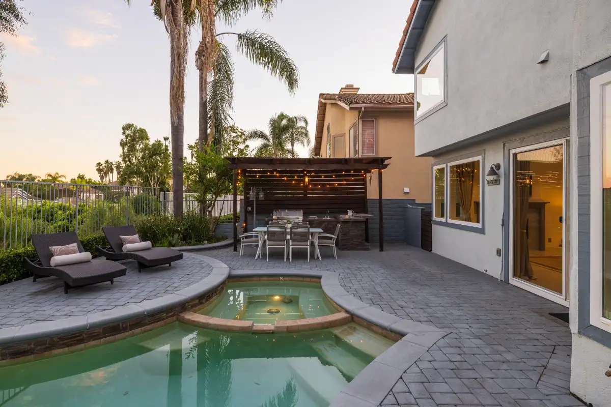 Brad Feldman Group Top Laguna Hills Realtor 27096 Ironwood Dr web 25