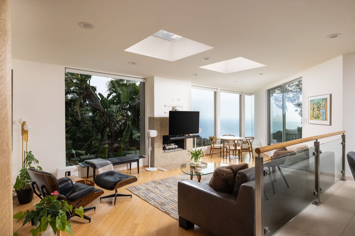 Brad Feldman Group Top Laguna Beach Realtor 865 Balboa Ave 02