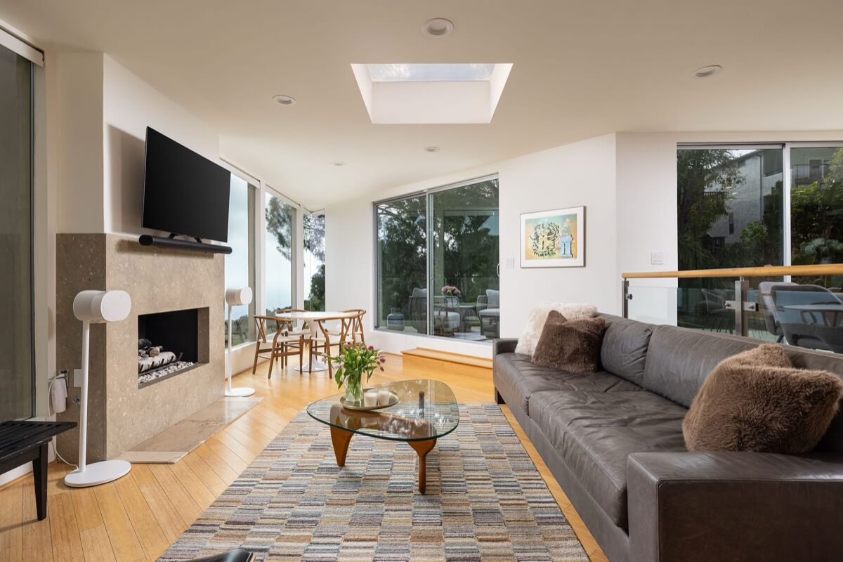 Brad Feldman Group Top Laguna Beach Realtor 865 Balboa Ave 03