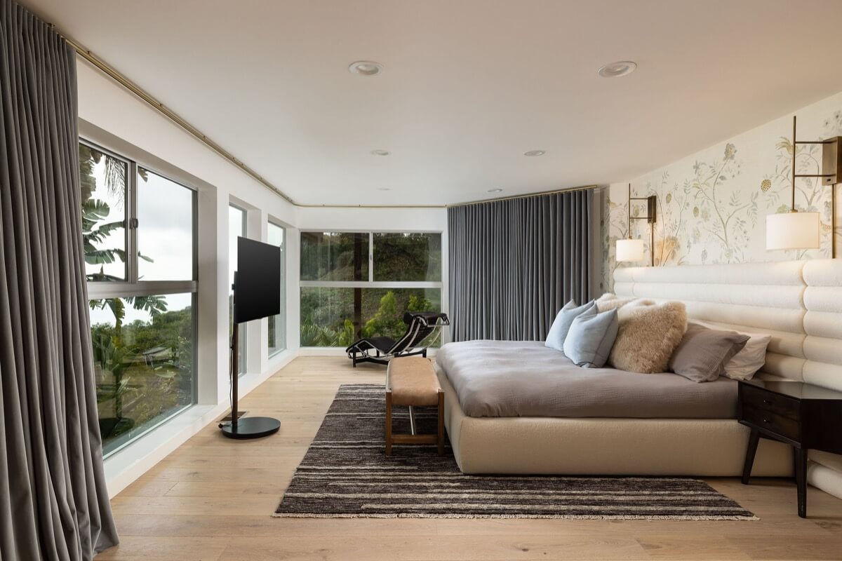 Brad Feldman Group Top Laguna Beach Realtor 865 Balboa Ave 13