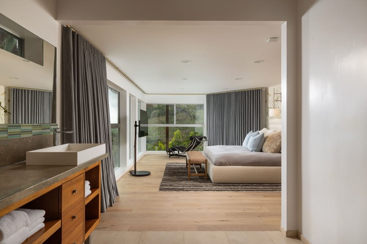 Brad Feldman Group Top Laguna Beach Realtor 865 Balboa Ave 14