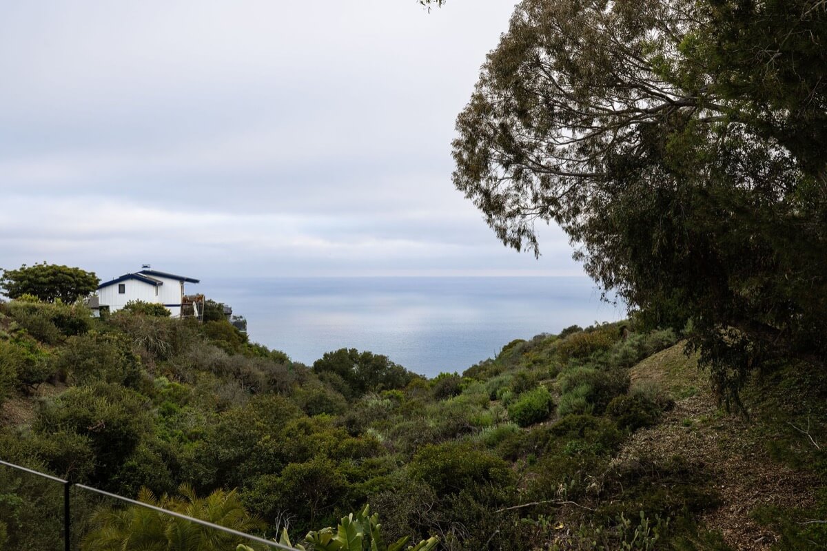 Brad Feldman Group Top Laguna Beach Realtor 865 Balboa Ave 35
