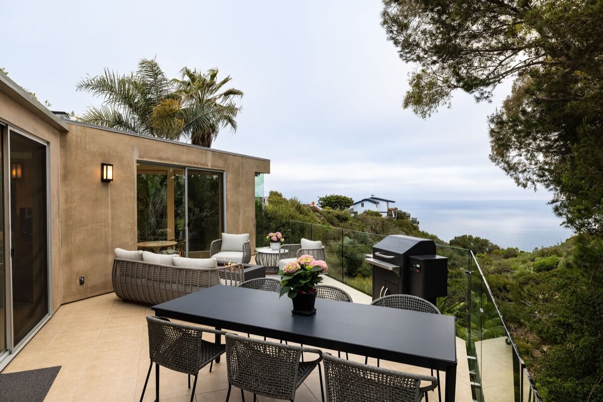 Brad Feldman Group Top Laguna Beach Realtor 865 Balboa Ave 38