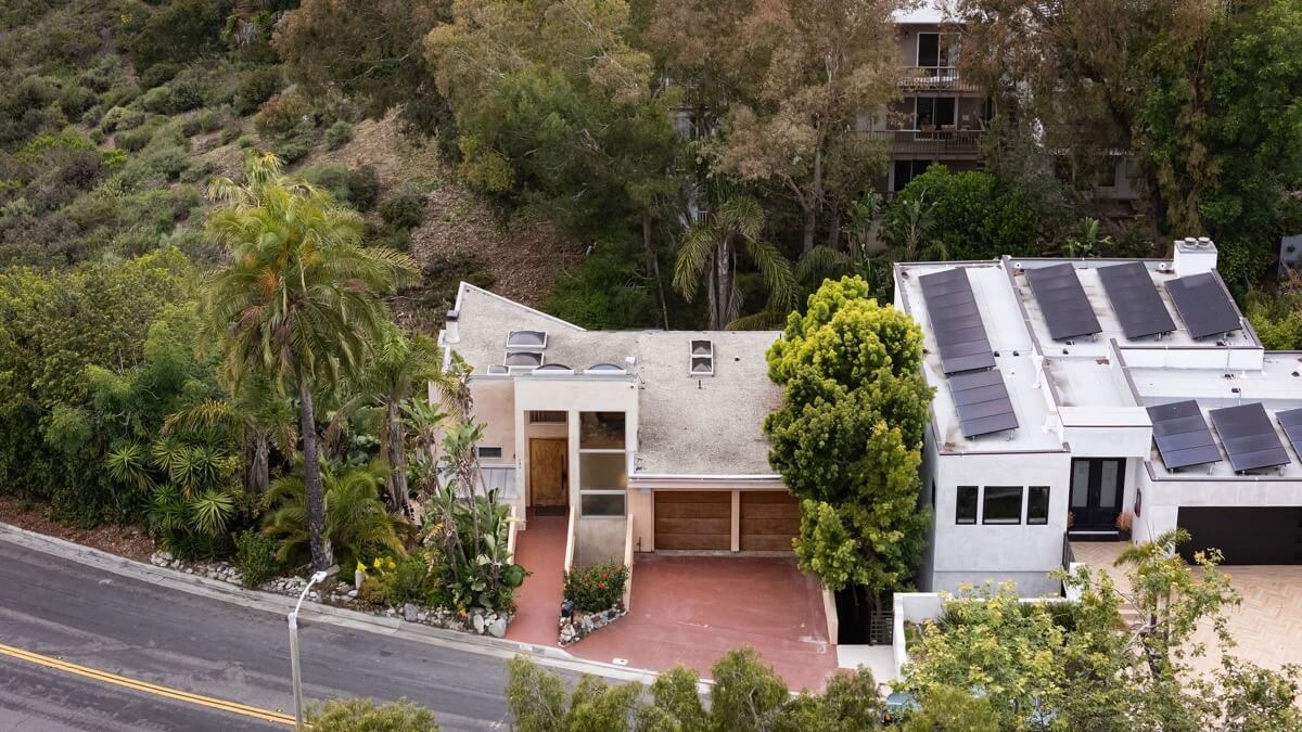 Brad Feldman Group Top Laguna Beach Realtor 865 Balboa Ave 59