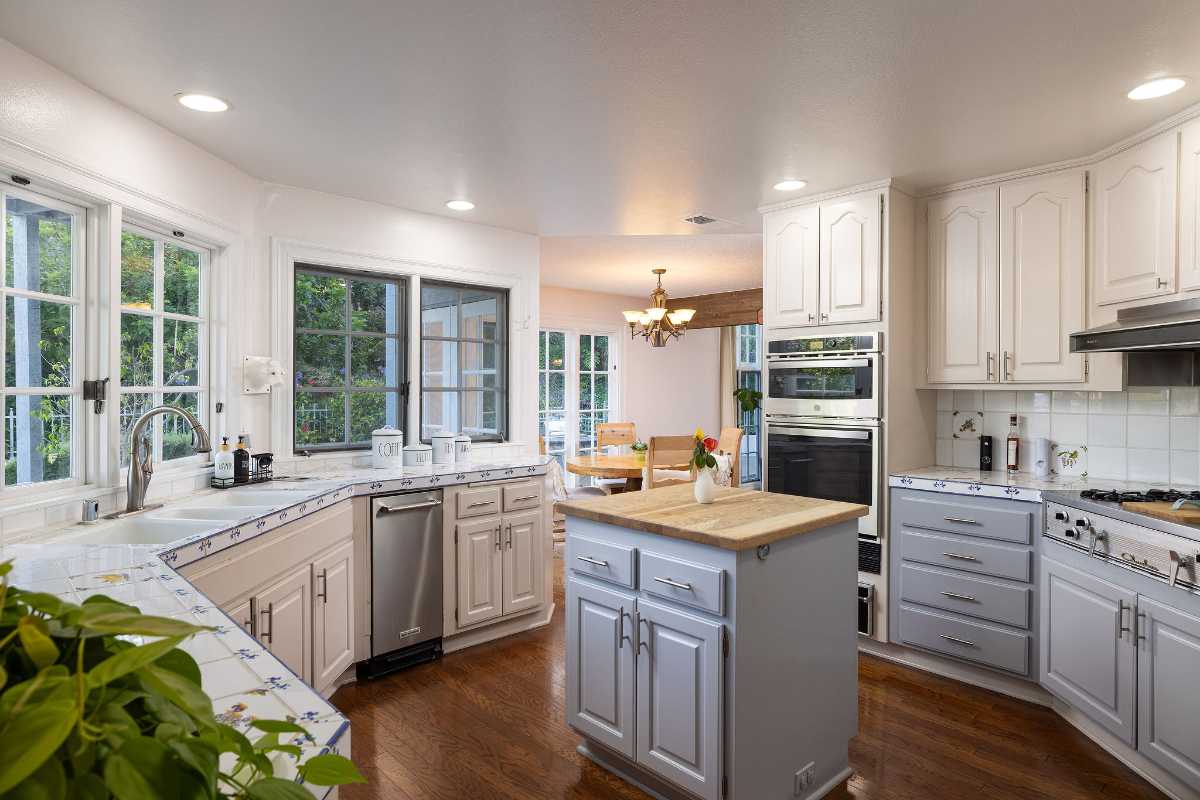 Brad Feldman Group Top San Juan Capistrano Realtor 31681 Peppertree Bend web 13