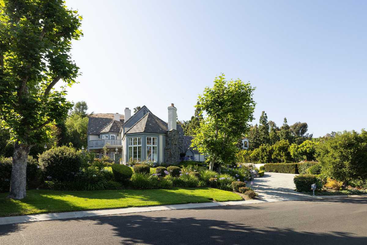 Brad Feldman Group Top San Juan Capistrano Realtor 31681 Peppertree Bend web 22