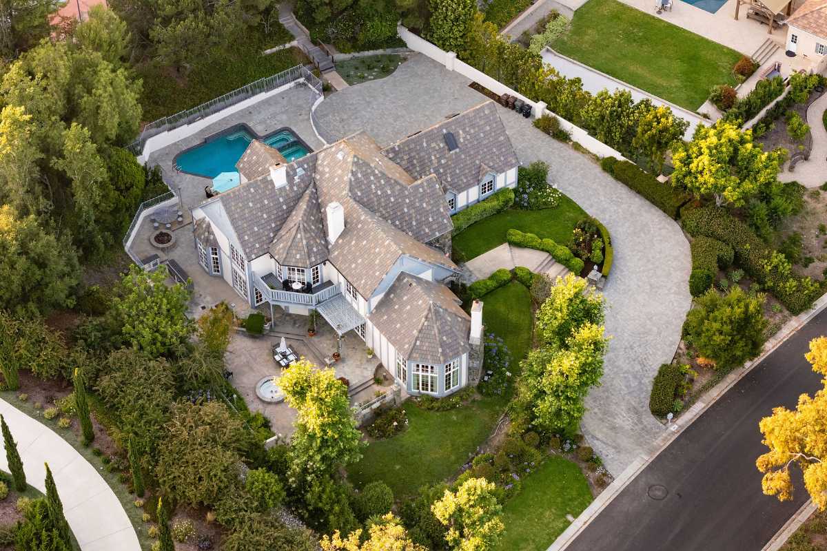 Brad Feldman Group Top San Juan Capistrano Realtor 31681 Peppertree Bend web 24