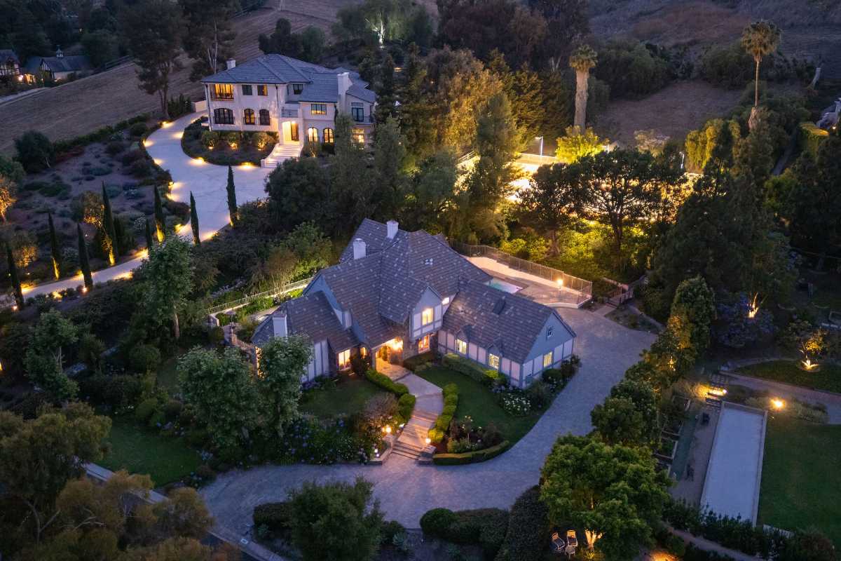 Brad Feldman Group Top San Juan Capistrano Realtor 31681 Peppertree Bend web 31