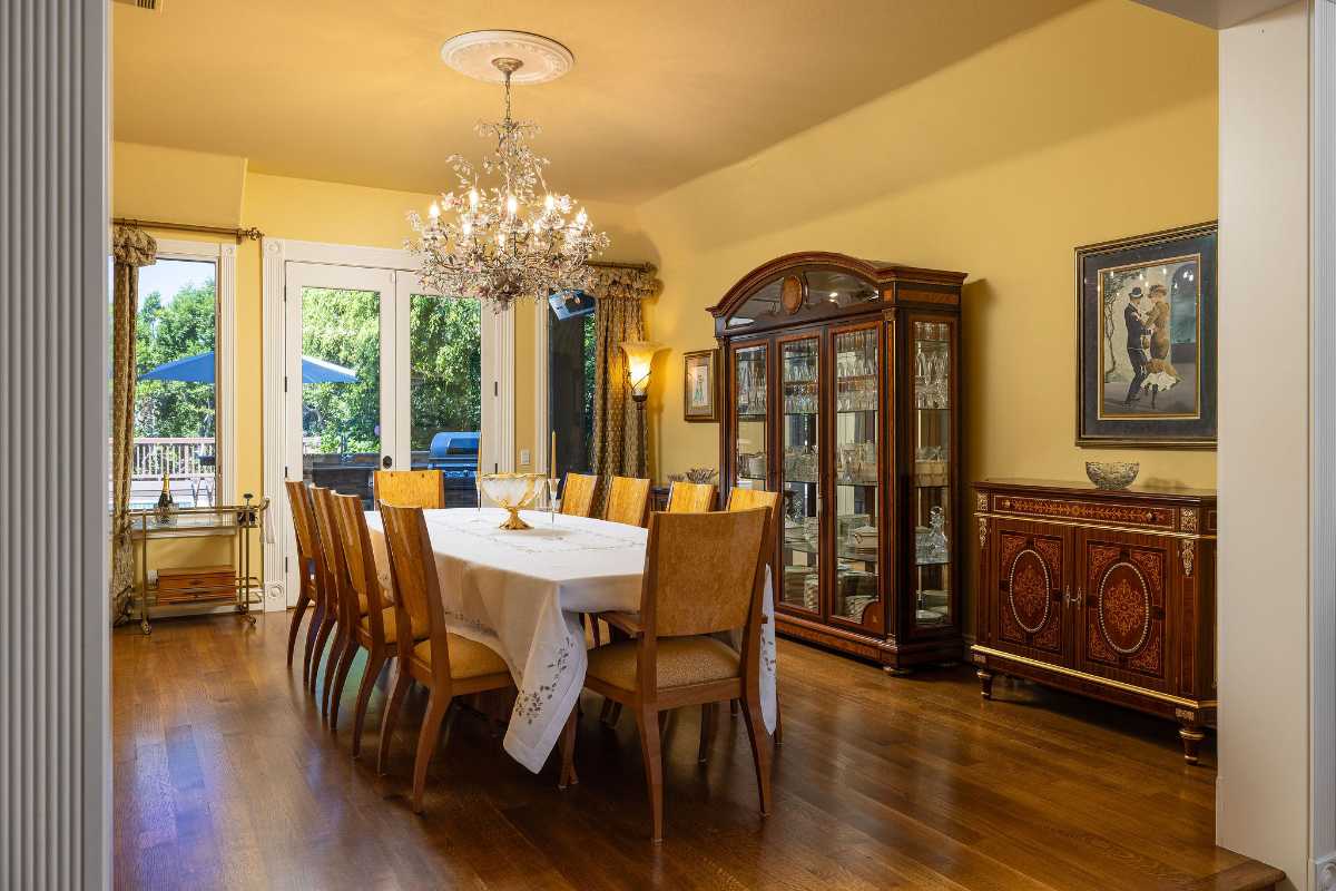 Brad Feldman Group Top Laguna Hills Realtor 25281 Derbyhill Dr web 11