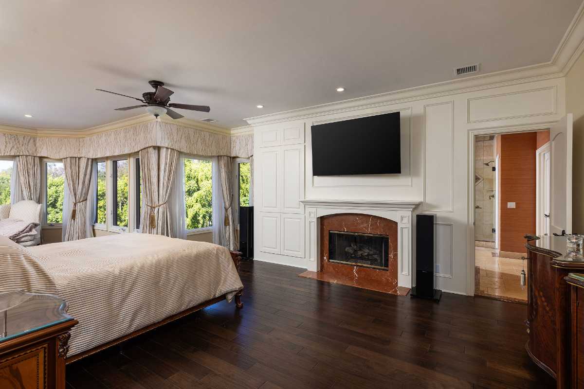 Brad Feldman Group Top Laguna Hills Realtor 25281 Derbyhill Dr web 23