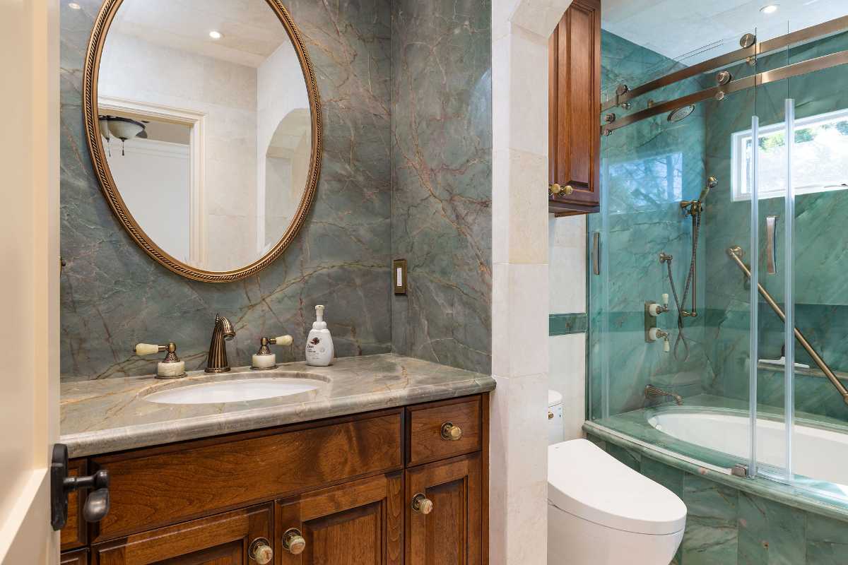 Brad Feldman Group Top Laguna Hills Realtor 25281 Derbyhill Dr web 27