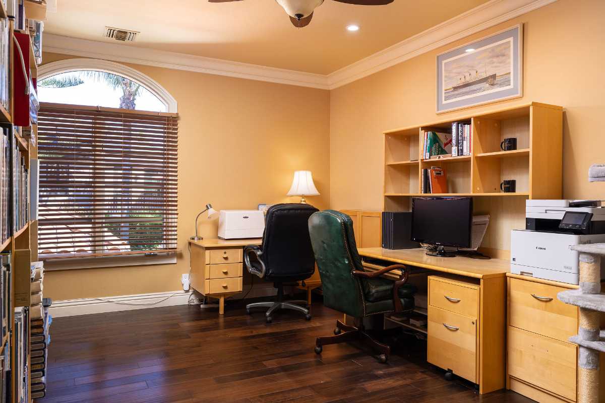 Brad Feldman Group Top Laguna Hills Realtor 25281 Derbyhill Dr web 29