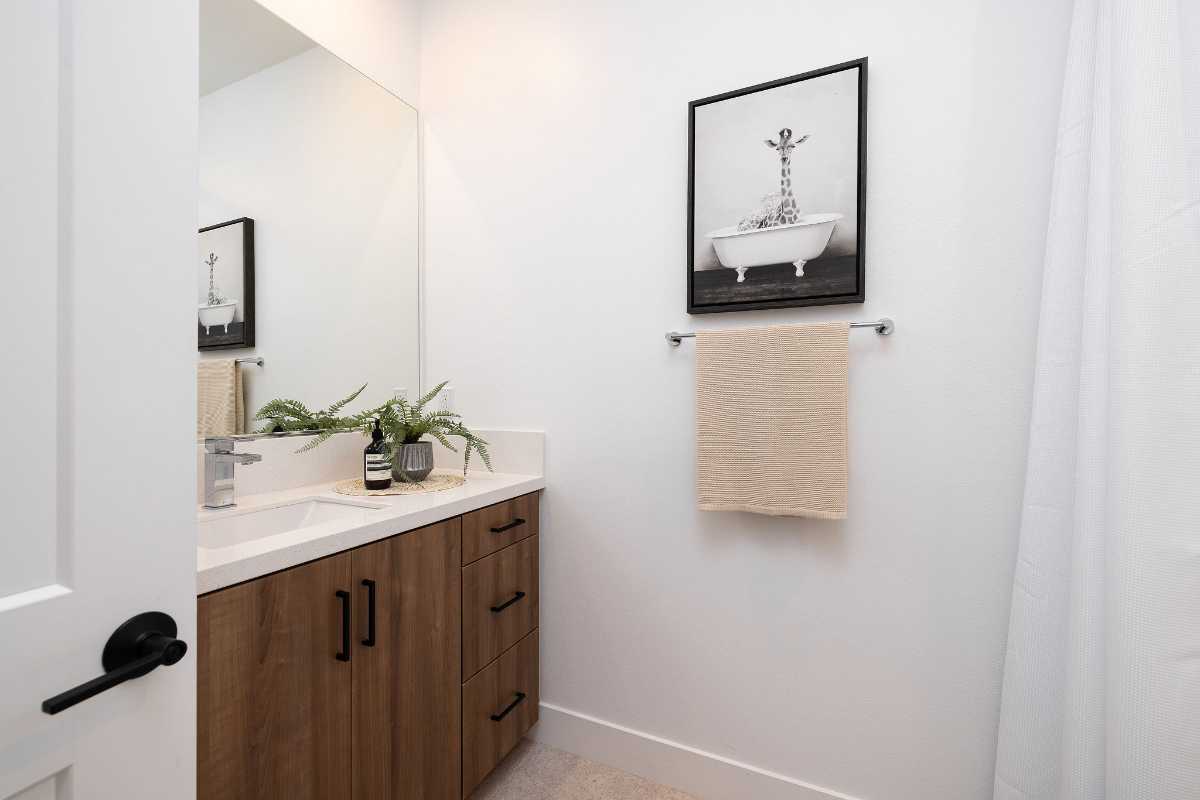 Brad Feldman Group Top Tustin Realtor 16328 Helber Way web 16