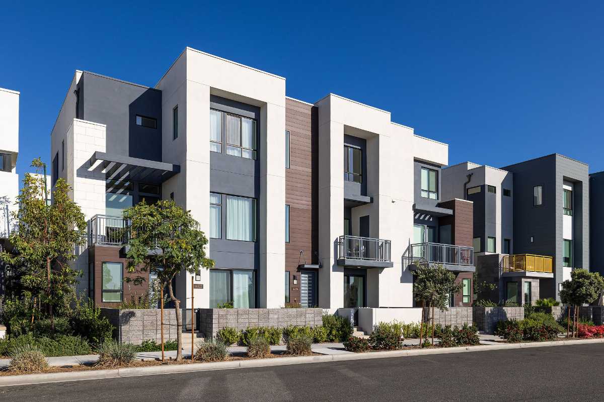 Brad Feldman Group Top Tustin Realtor 16328 Helber Way web 23