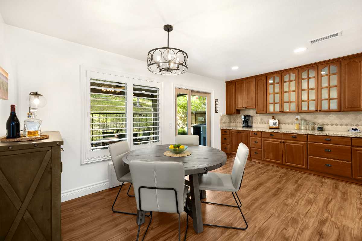 Brad Feldman Group Top Anaheim Realtor 647 S Iron Horse Ln web 05