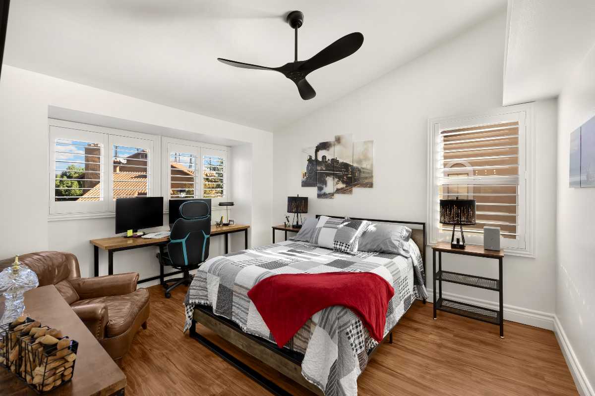 Brad Feldman Group Top Anaheim Realtor 647 S Iron Horse Ln web 11