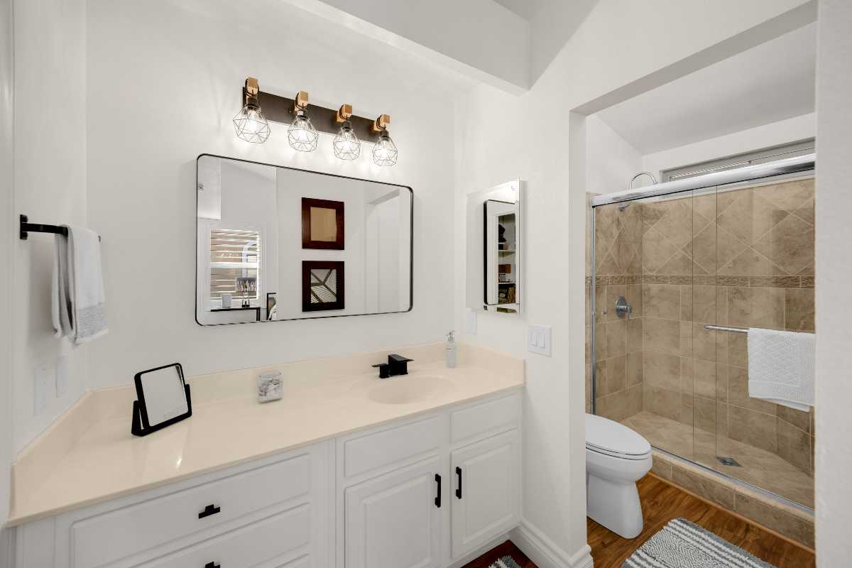 Brad Feldman Group Top Anaheim Realtor 647 S Iron Horse Ln web 12