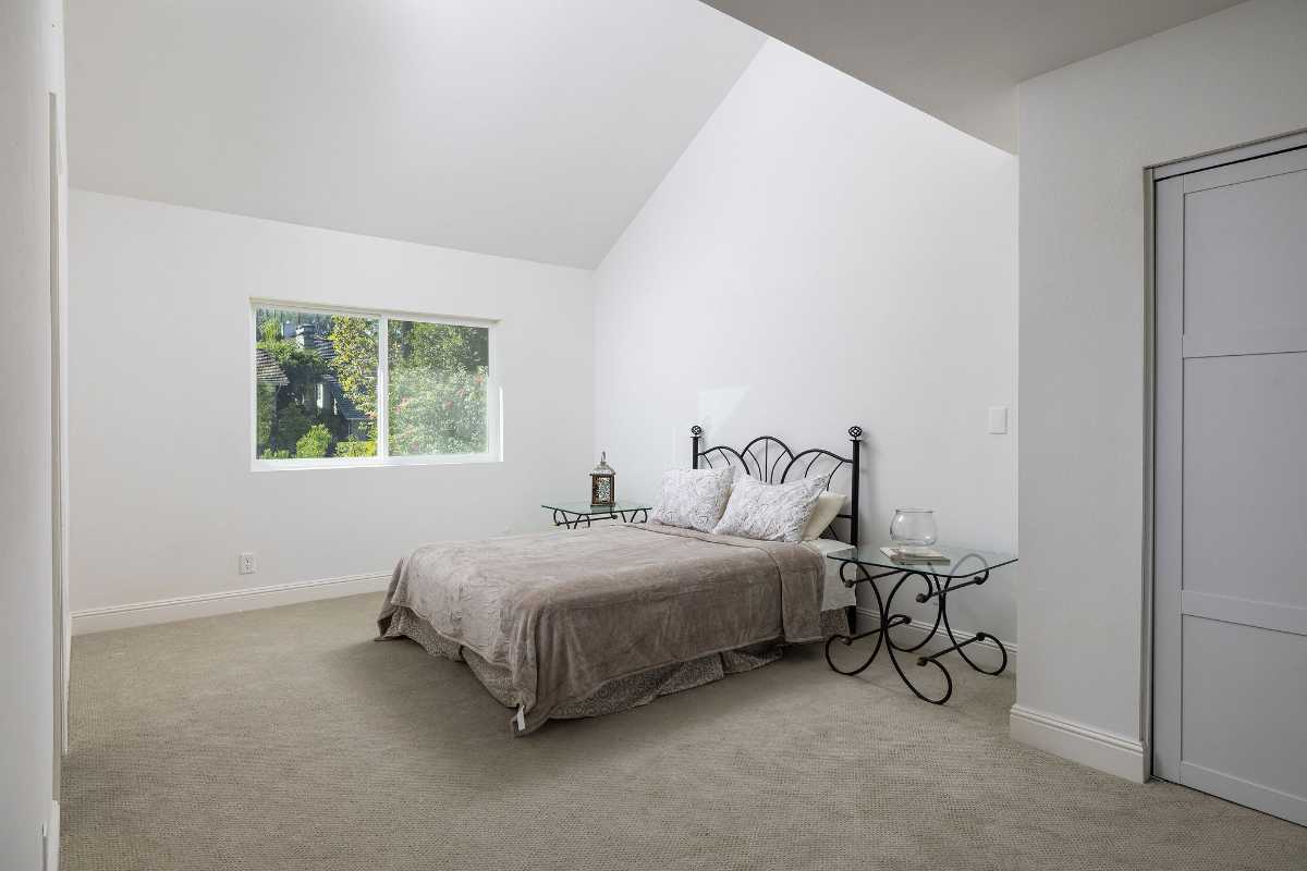 Brad Feldman Group Top Laguna Hills Realtor 25901 Nellie Gail Rd web 17