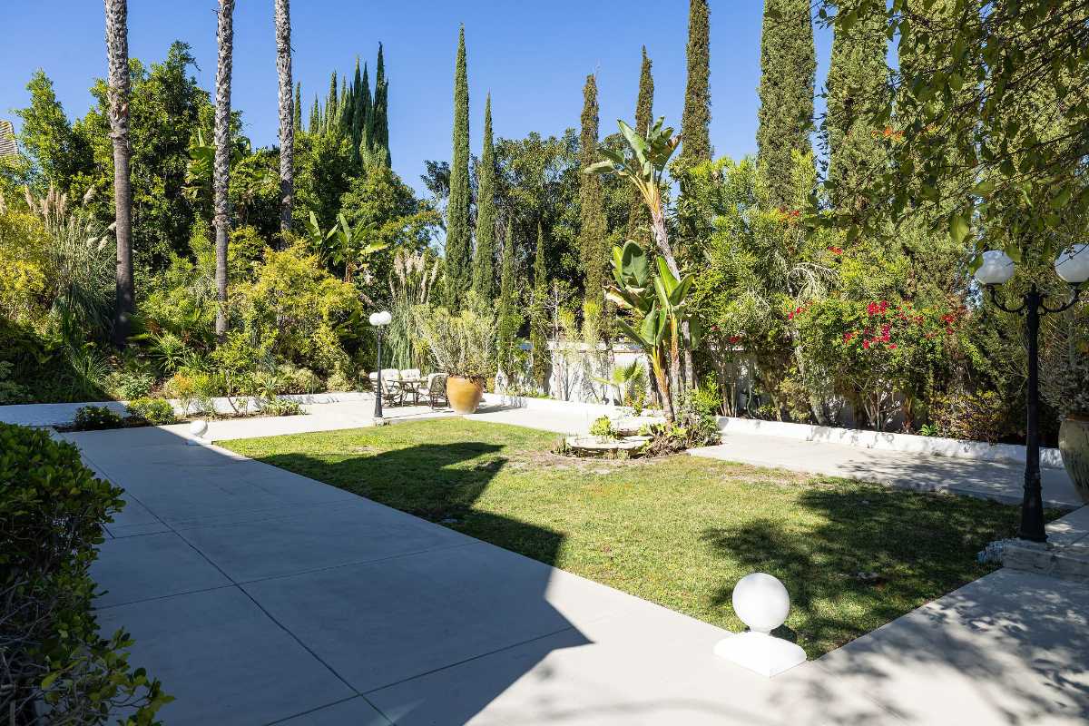 Brad Feldman Group Top Laguna Hills Realtor 25901 Nellie Gail Rd web 21