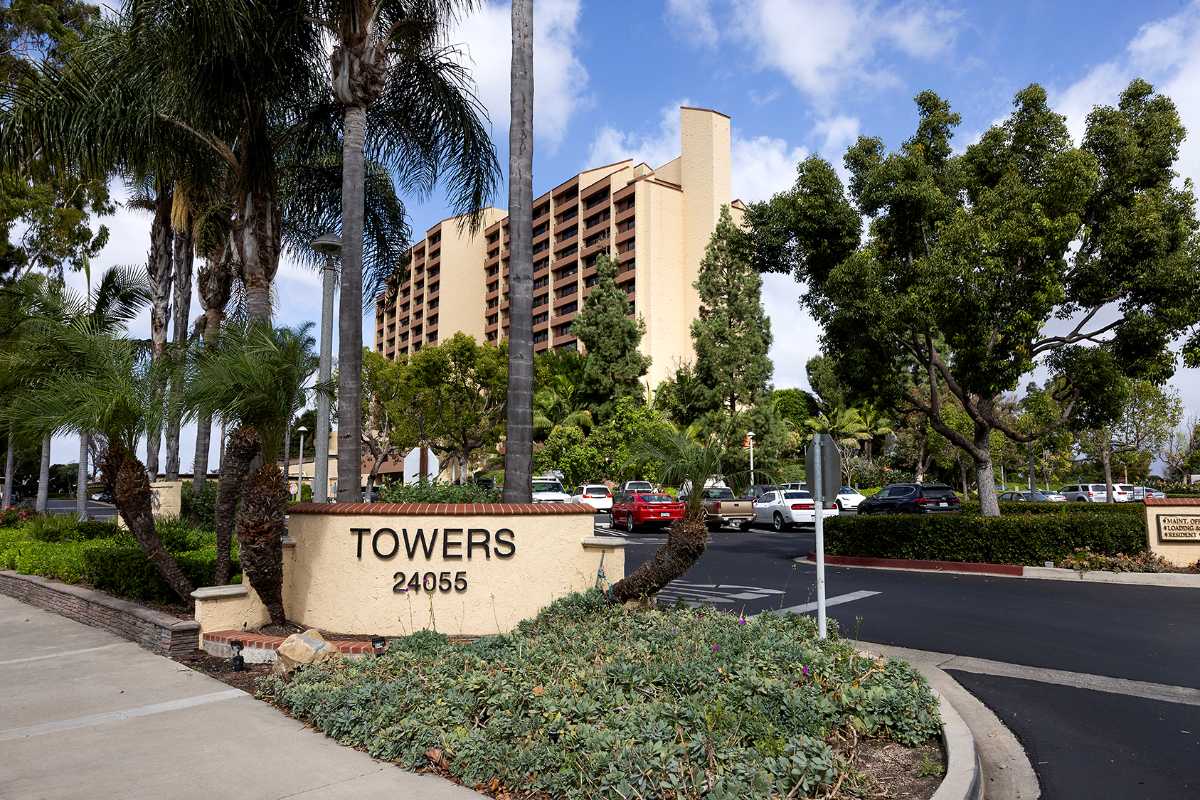 Brad Feldman Group Top Laguna Woods Realtor 24055 Paseo Del Lago Unit 1355 web 10