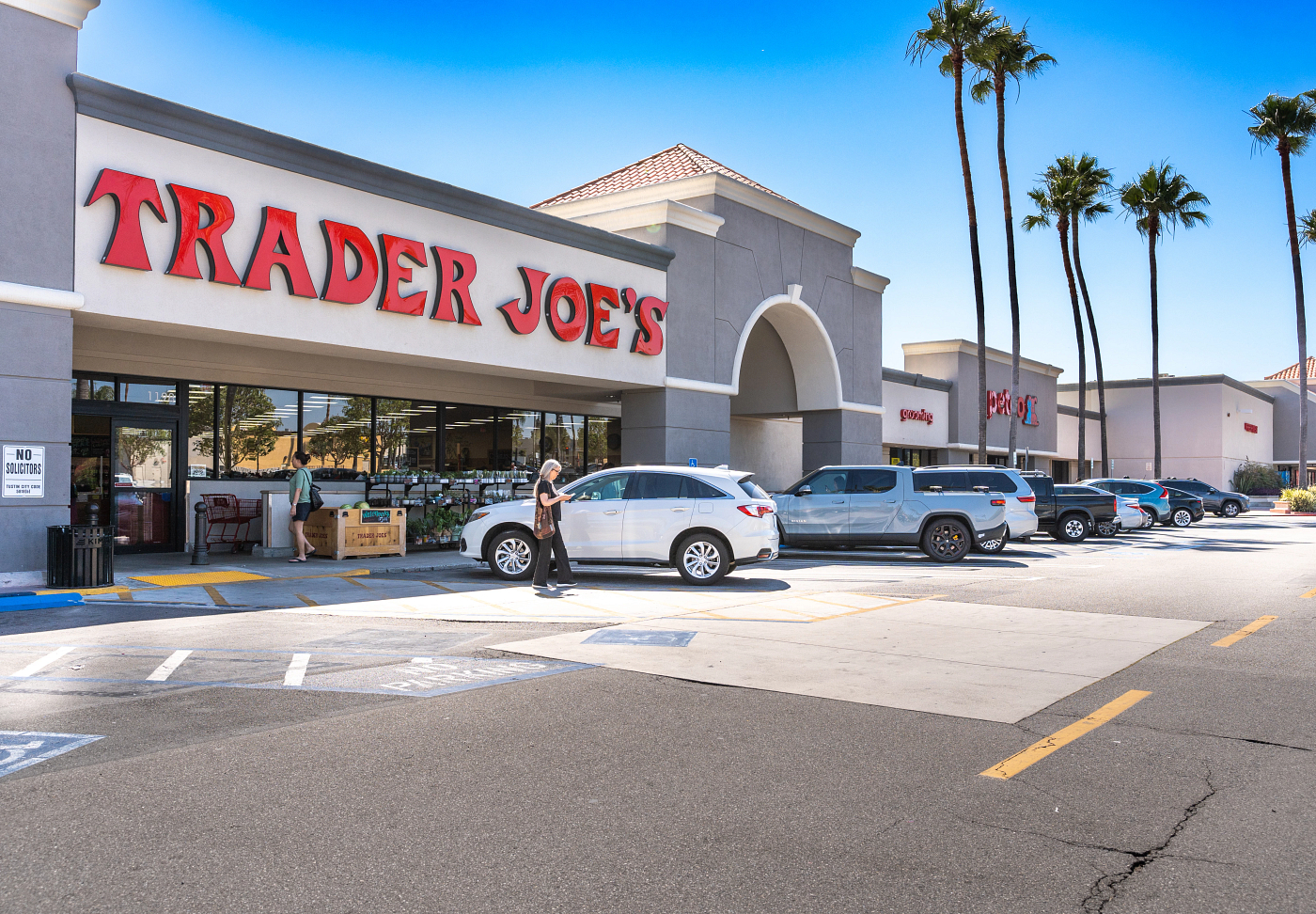 Tustin Heights Shopping Center