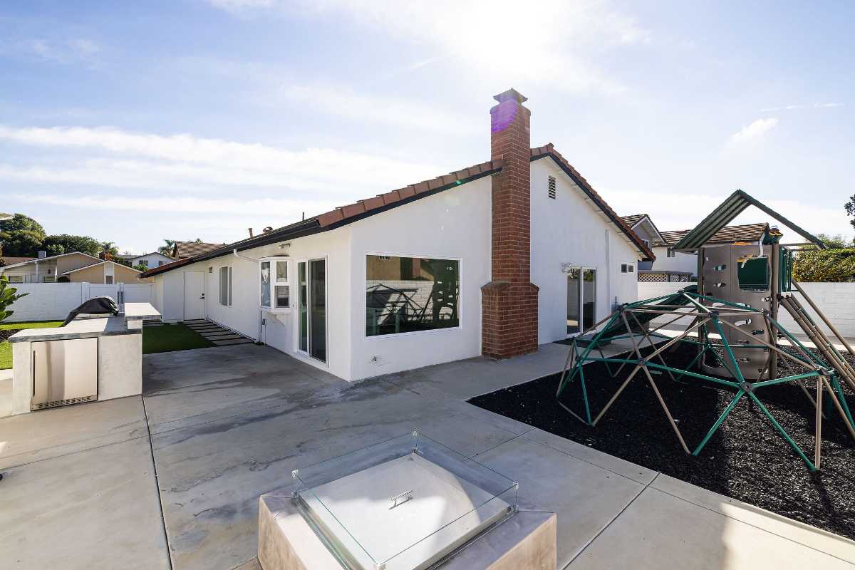 Brad Feldman Group Top Laguna Hills Realtor 24871 Overland Dr web 14