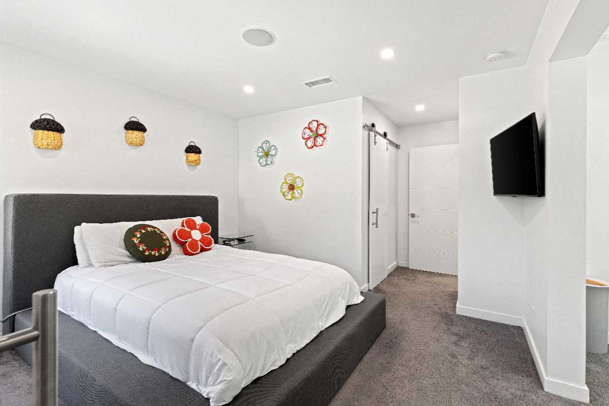 Brad Feldman Group Top Laguna Hills Realtor 24852 Buckboard Ln web 21