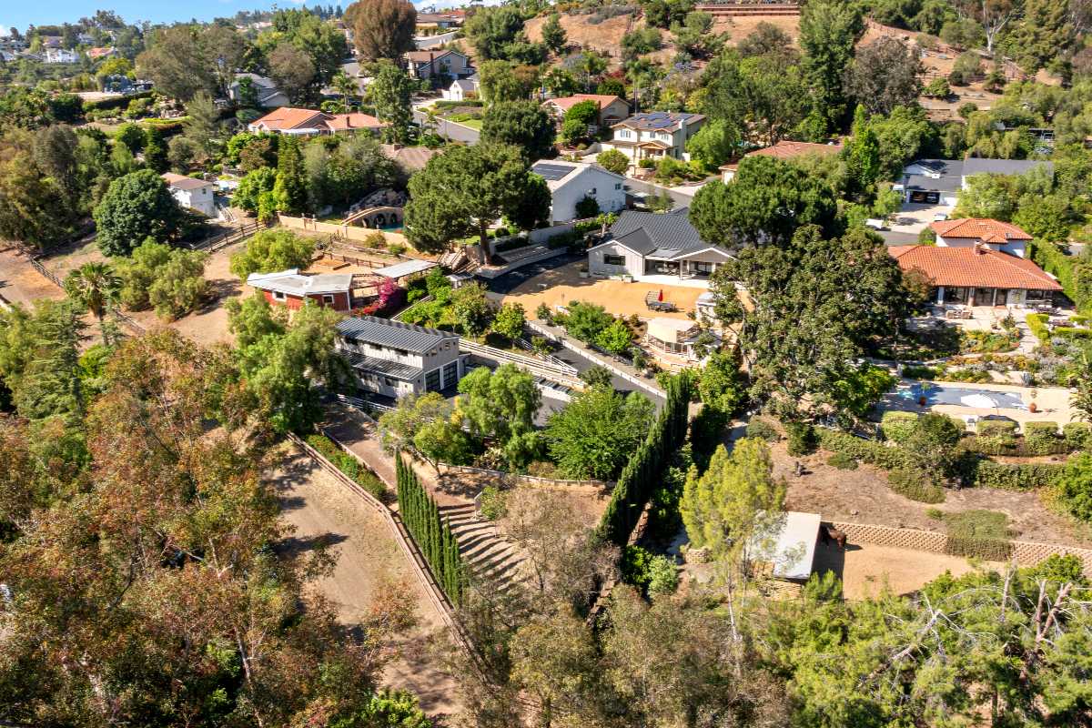 Brad Feldman Group Top Laguna Hills Realtor 24852 Buckboard Ln web 37