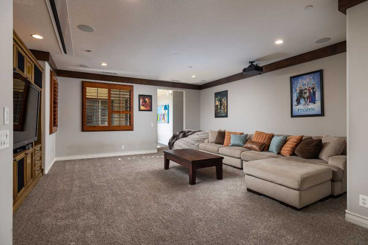 Brad Feldman Group Top Laguna Hills Realtor 25152 Anvil Cir web 16