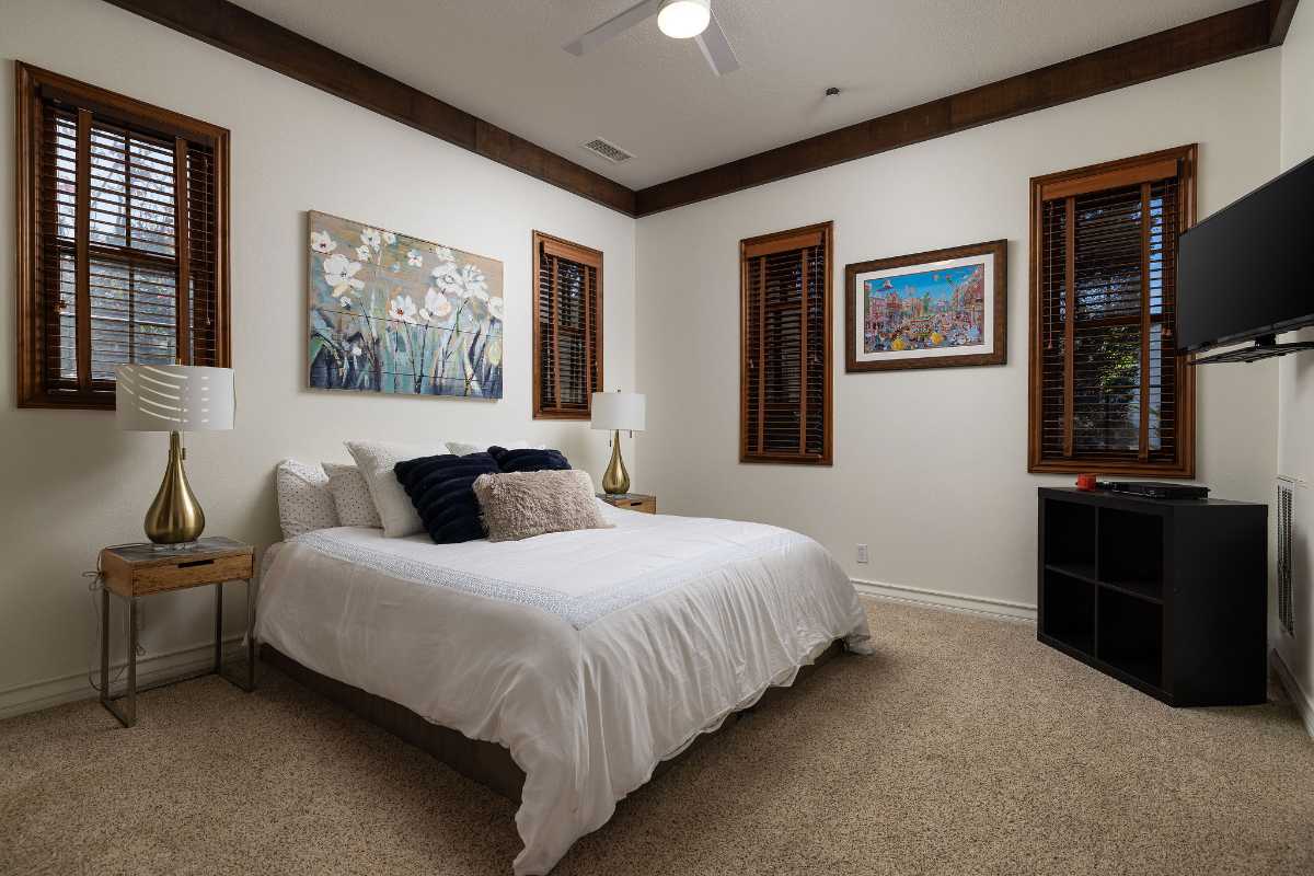 Brad Feldman Group Top Laguna Hills Realtor 25152 Anvil Cir web 18