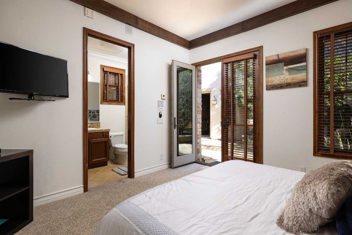 Brad Feldman Group Top Laguna Hills Realtor 25152 Anvil Cir web 19