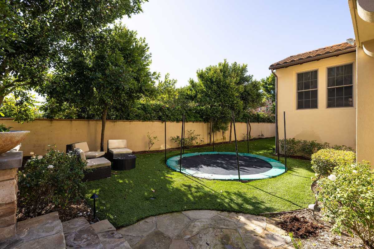 Brad Feldman Group Top Laguna Hills Realtor 25152 Anvil Cir web 23