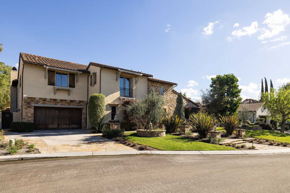 Brad Feldman Group Top Laguna Hills Realtor 25152 Anvil Cir web 29