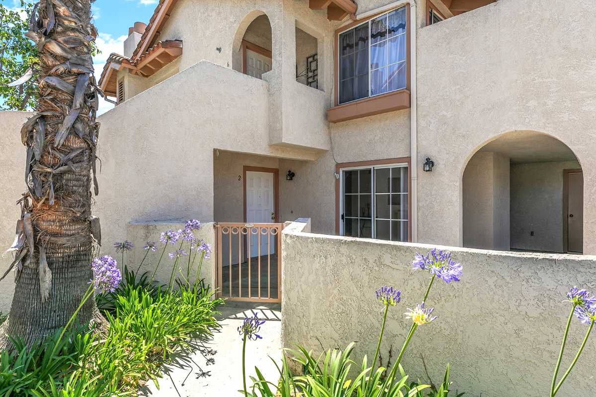 Brad Feldman Group Top Laguna Hills Realtor 26572 Las Palmas Unit 2 web 02