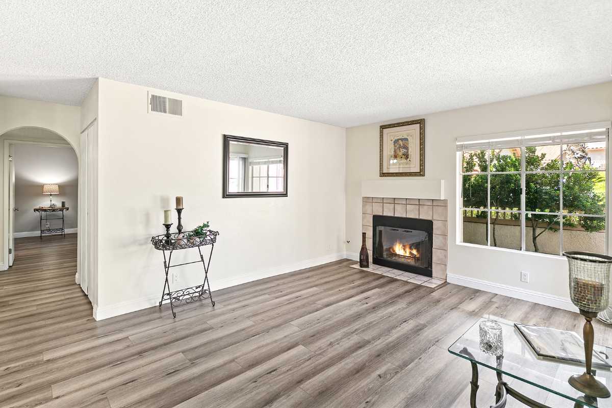 Brad Feldman Group Top Laguna Hills Realtor 26572 Las Palmas Unit 2 web 04