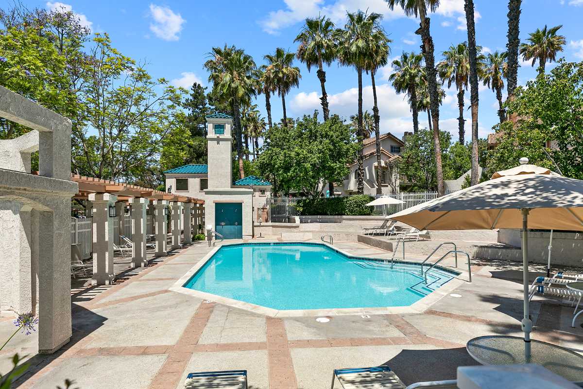 Brad Feldman Group Top Laguna Hills Realtor 26572 Las Palmas Unit 2 web 25