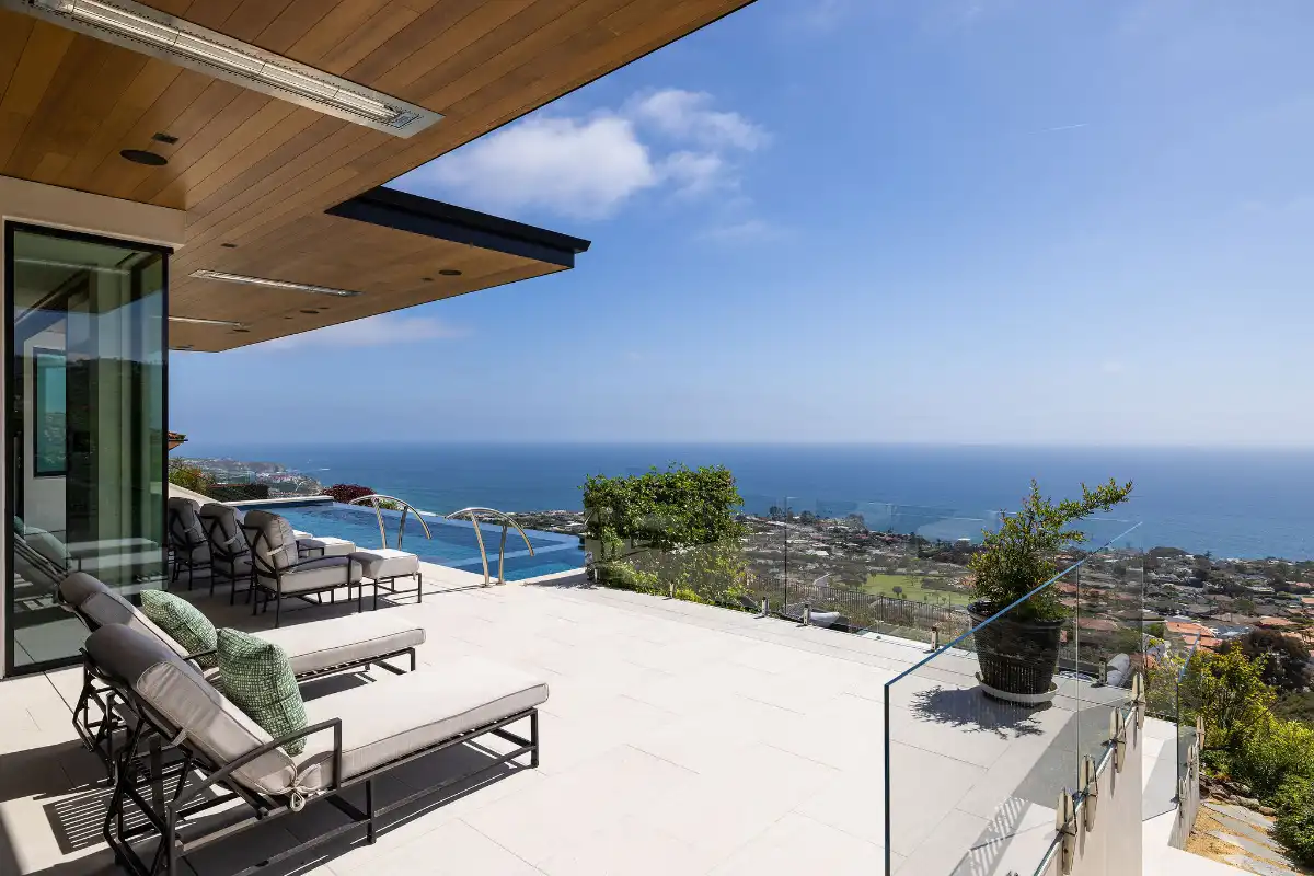 Luxury home backyard pool overlooking things to do in Dana Point and the ocean, from the best local realtors Brad Feldman Group