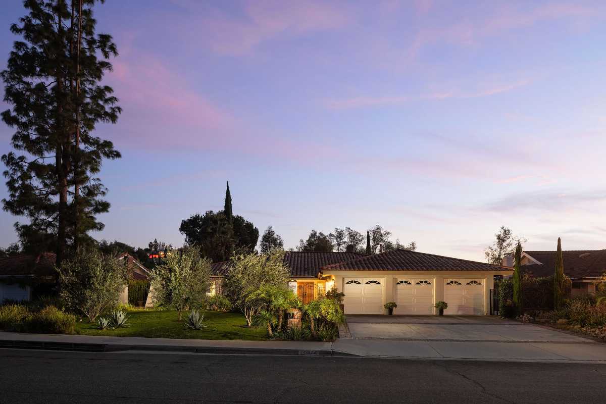 Brad Feldman Group Top Laguna Hills Realtor 24972 Buckboard Ln web 01