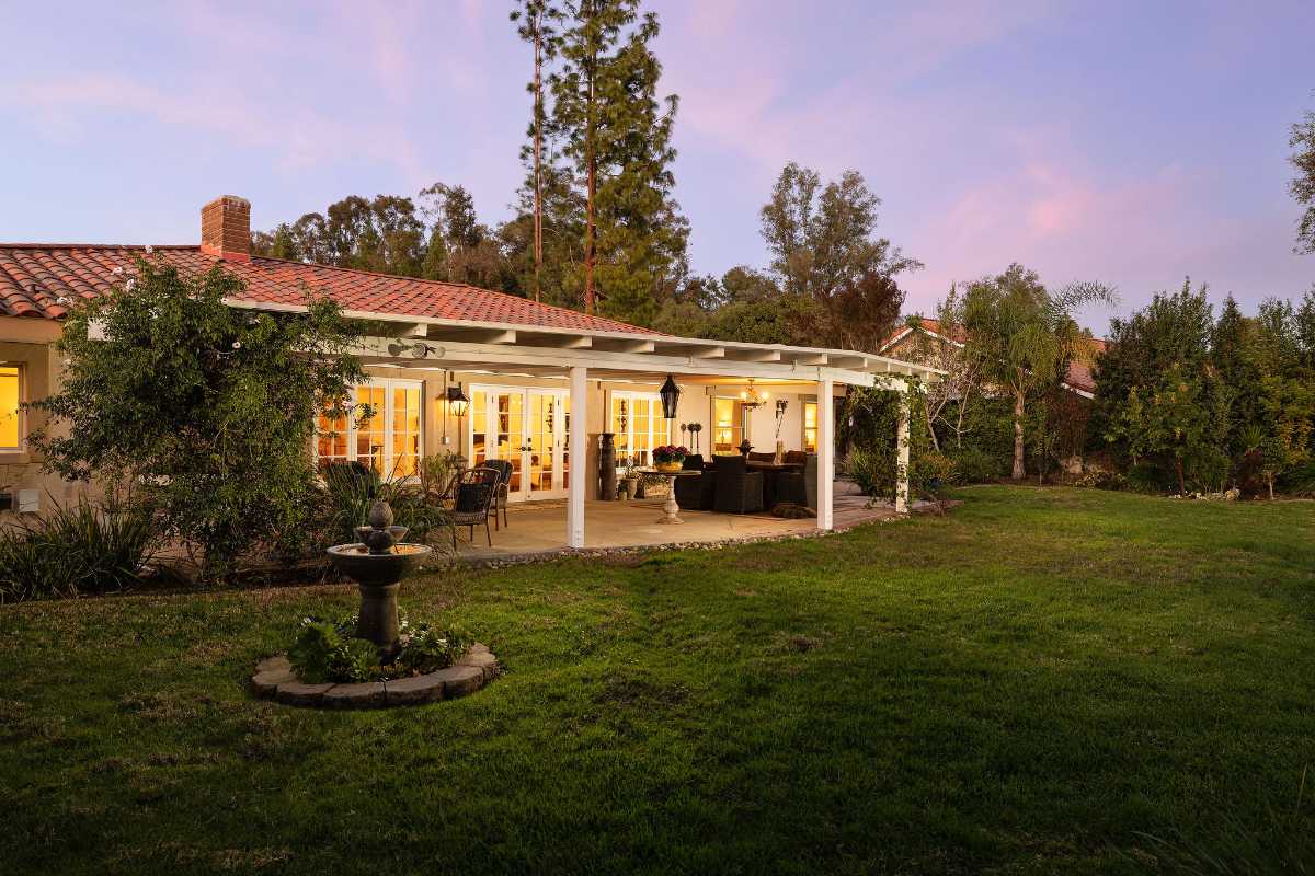 Brad Feldman Group Top Laguna Hills Realtor 24972 Buckboard Ln web 03