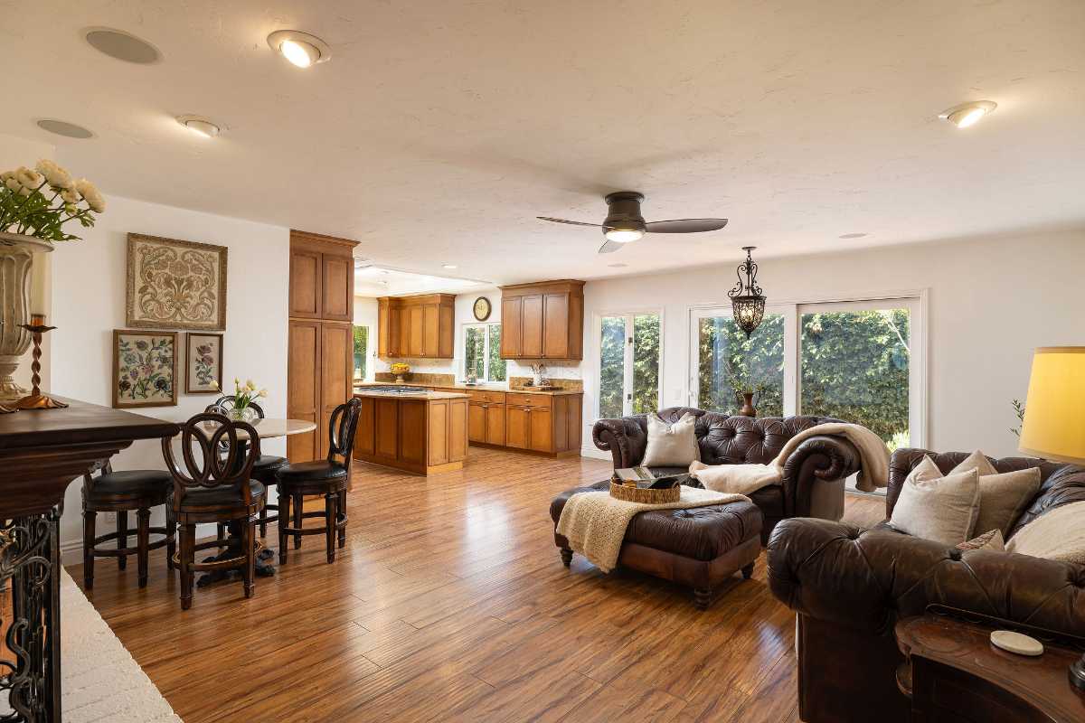 Brad Feldman Group Top Laguna Hills Realtor 24972 Buckboard Ln web 09